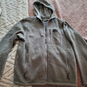 The North Face Men's gray fleece pullover